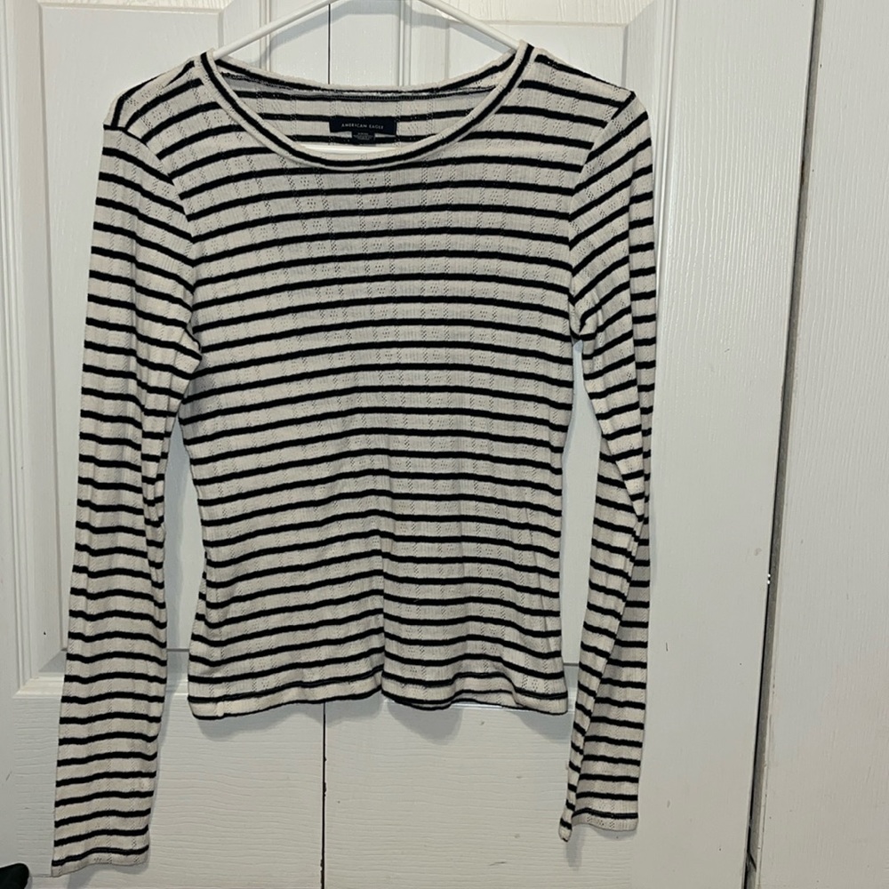 American Eagle long sleeve: black and white stripes